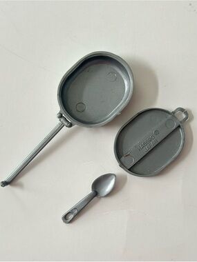 Vintage G.I. Joe 1964 Mess Kit with Spoon (Hasbro Japan R)